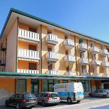 Storione - Appartamenti Bibione Dış mekan fotoğraf